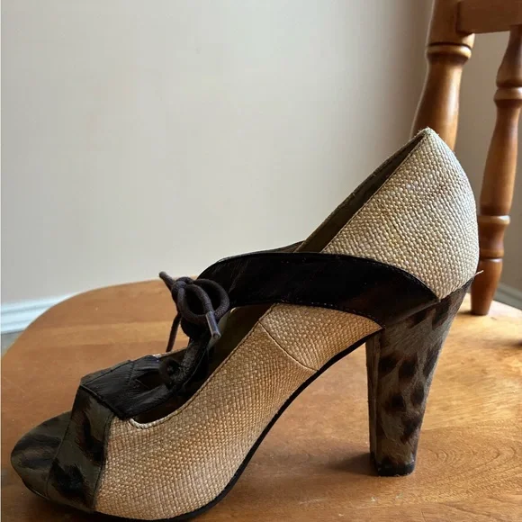 Naughty Monkey Size 8 Beige/Brown/Green Woven Peep-Toe Lace-Up Heels - Picture 3 of 8